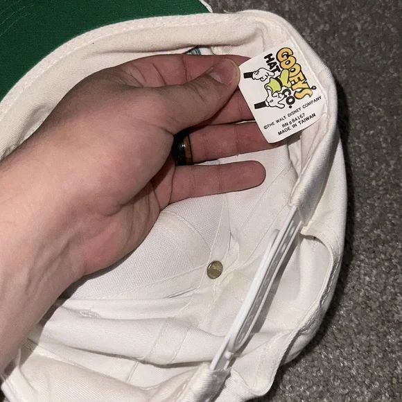 SUPER RARE Vintage 1990s Disney Trucker Snap Back Hat